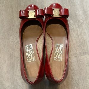Ferragamo Vara pump
